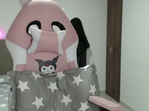 Snapshot of Caribbean_beauty_ chatting on February 2025 01:35:01 AM Caribbean beauty online show from February 2025 01:35:01 AM