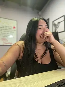 little lissiee online show from December 2024 06:54:01 AM