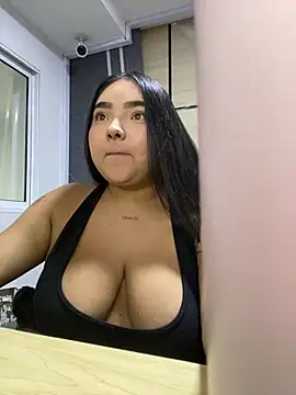 little lissiee online show from October 2025 03:53:01 PM