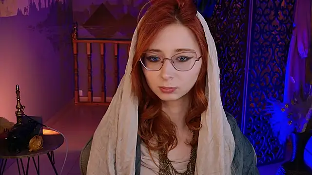 Snapshot of Orianna_Fox chatting on December 2024 01:22:01 PM Orianna Fox online show from December 2024 01:22:01 PM