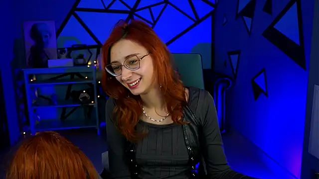 Snapshot of Orianna_Fox chatting on December 2024 06:26:01 PM Orianna Fox online show from December 2024 06:26:01 PM