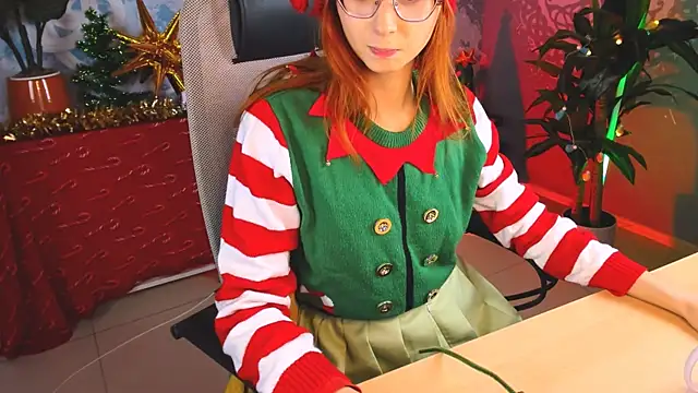 Snapshot of Orianna_Fox chatting on December 2024 03:28:01 PM Orianna Fox online show from December 2024 03:28:01 PM