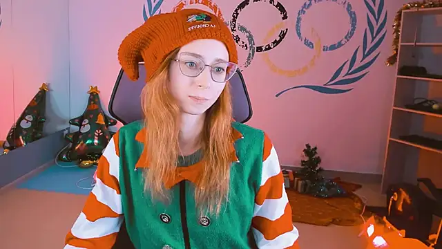 Snapshot of Orianna_Fox chatting on December 2024 03:20:02 PM Orianna Fox online show from December 2024 03:20:02 PM