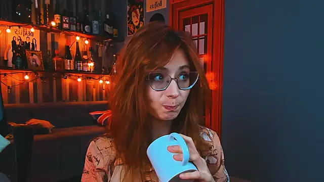 Snapshot of Orianna_Fox chatting on December 2024 07:43:01 PM Orianna Fox online show from December 2024 07:43:01 PM