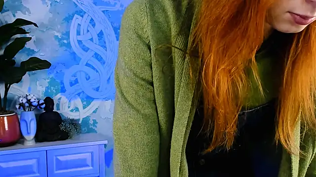 Snapshot of Orianna_Fox chatting on December 2024 07:11:01 PM Orianna Fox online show from December 2024 07:11:01 PM