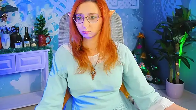 Snapshot of Orianna_Fox chatting on December 2024 07:18:02 PM Orianna Fox online show from December 2024 07:18:02 PM