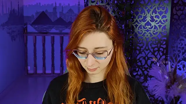 Snapshot of Orianna_Fox chatting on January 2025 02:04:01 PM Orianna Fox online show from January 2025 02:04:01 PM