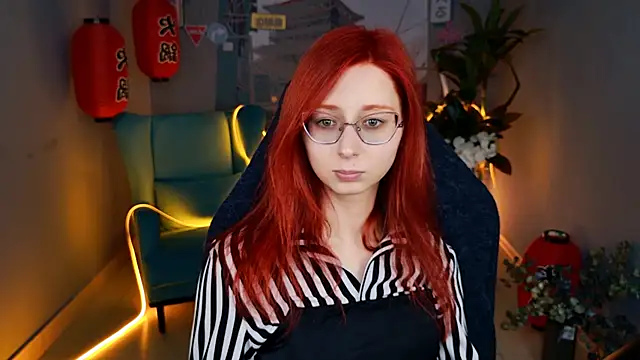 Snapshot of Orianna_Fox chatting on January 2025 06:14:01 PM Orianna Fox online show from January 2025 06:14:01 PM