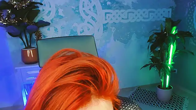 Snapshot of Orianna_Fox chatting on January 2025 01:43:01 PM Orianna Fox online show from January 2025 01:43:01 PM