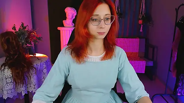 Snapshot of Orianna_Fox chatting on February 2025 02:24:01 PM Orianna Fox online show from February 2025 02:24:01 PM