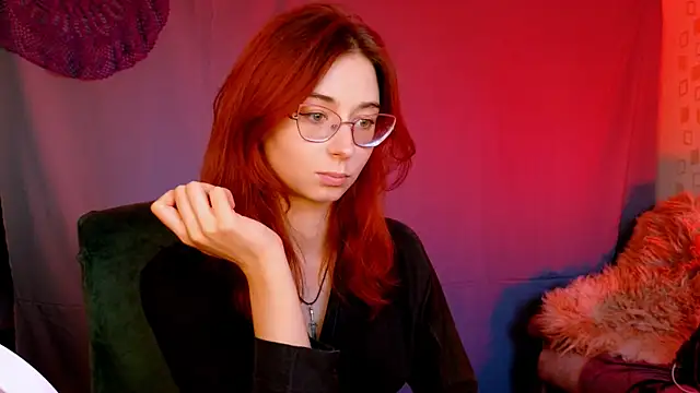 Snapshot of Orianna_Fox chatting on September 2025 03:11:01 PM Orianna Fox online show from September 2025 03:11:01 PM