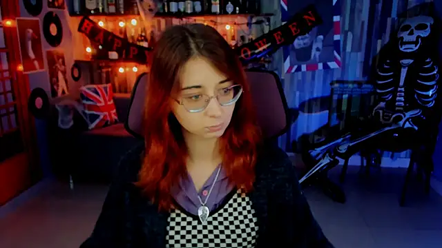 Snapshot of Orianna_Fox chatting on October 2025 09:21:02 AM Orianna Fox online show from October 2025 09:21:02 AM