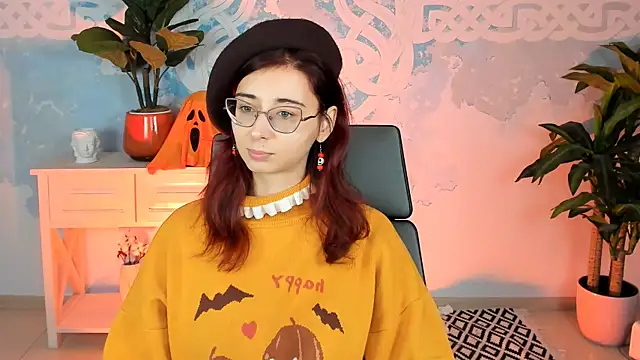 Snapshot of Orianna_Fox chatting on October 2025 09:22:02 AM Orianna Fox online show from October 2025 09:22:02 AM