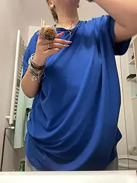 AllysonK online show from February 2026 01:29:02 PM