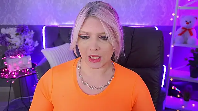 Snapshot of CoolTatis chatting on November 2025 02:29:02 PM CoolTatis online show from November 2025 02:29:02 PM