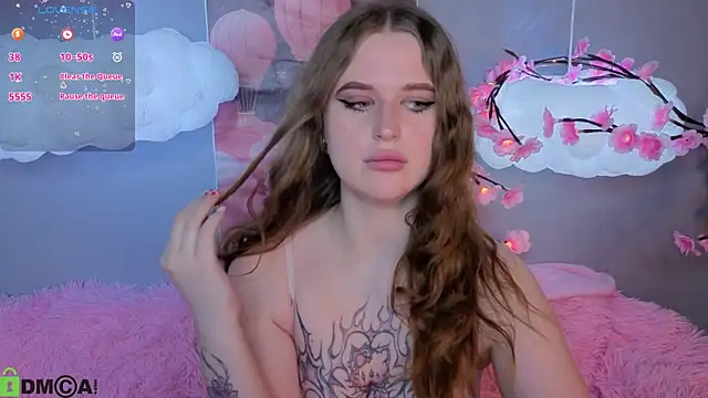 Snapshot of Betany_Foks chatting on March 2026 01:01:02 AM Betany Foks online show from March 2026 01:01:02 AM