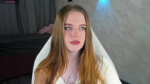 Snapshot of Betany_Foks chatting on April 2026 12:26:02 AM Betany Foks online show from April 2026 12:26:02 AM