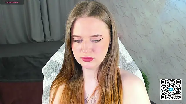 Snapshot of Betany_Foks chatting on April 2026 12:34:01 AM Betany Foks online show from April 2026 12:34:01 AM