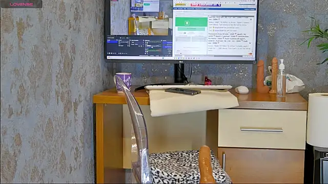 Snapshot of YourBurnWish chatting on March 2025 10:32:01 AM YourBurnWish online show from March 2025 10:32:01 AM