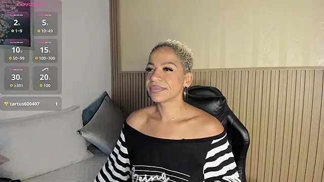 summer night  online show from September 2025 11:54:02 AM