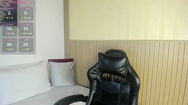 summer night  online show from September 2025 12:21:02 PM