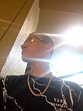 Hatchetwound6969 online show from March 2026 07:46:01 AM