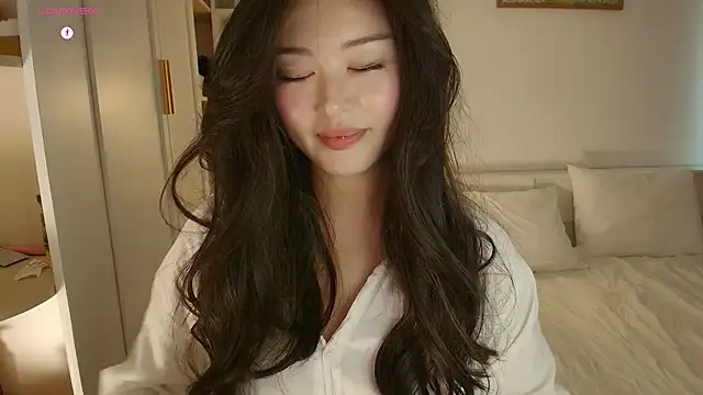 tenderlybaee online show from October 2025 04:15:01 AM