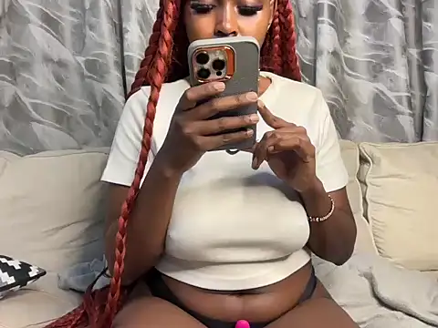 Snapshot of Chocolate_queen2 chatting on April 2026 04:55:01 AM Chocolate queen2 online show from April 2026 04:55:01 AM