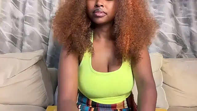 Snapshot of Chocolate_queen2 chatting on April 2026 02:53:02 AM Chocolate queen2 online show from April 2026 02:53:02 AM