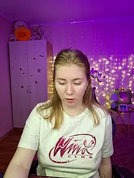 Snapshot of D0nna_ chatting on April 2026 09:45:02 PM D0nna online show from April 2026 09:45:02 PM