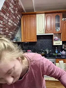 Snapshot of D0nna_ chatting on April 2026 07:40:02 PM D0nna online show from April 2026 07:40:02 PM