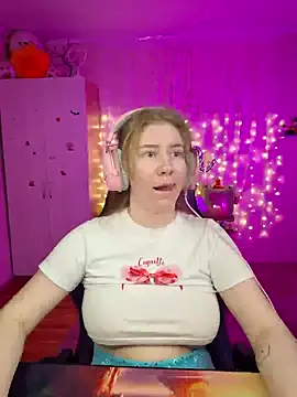 Snapshot of D0nna_ chatting on April 2026 06:10:01 PM D0nna online show from April 2026 06:10:01 PM