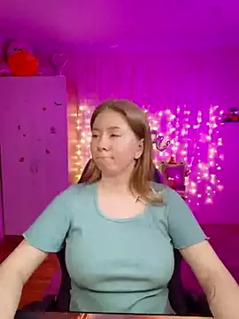 Snapshot of D0nna_ chatting on April 2026 11:50:01 PM D0nna online show from April 2026 11:50:01 PM