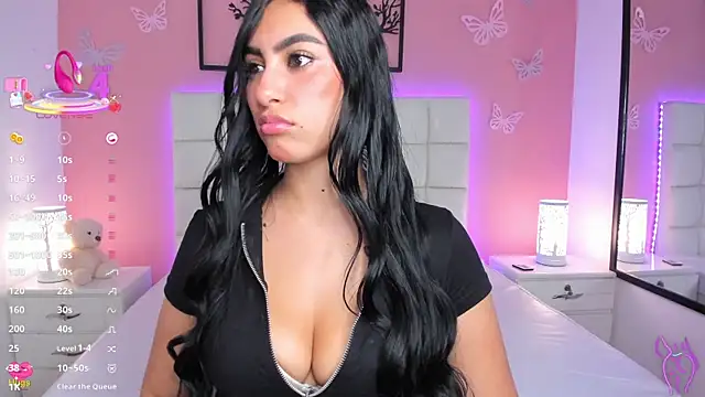 Snapshot of Emily_roux chatting on March 2025 04:24:02 AM Emily roux online show from March 2025 04:24:02 AM