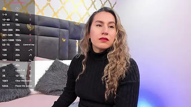 Snapshot of RubbyTaylor chatting on November 2025 02:28:01 PM RubbyTaylor online show from November 2025 02:28:01 PM