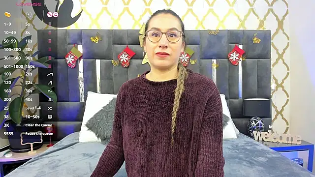 Snapshot of RubbyTaylor chatting on December 2025 02:44:01 PM RubbyTaylor online show from December 2025 02:44:01 PM