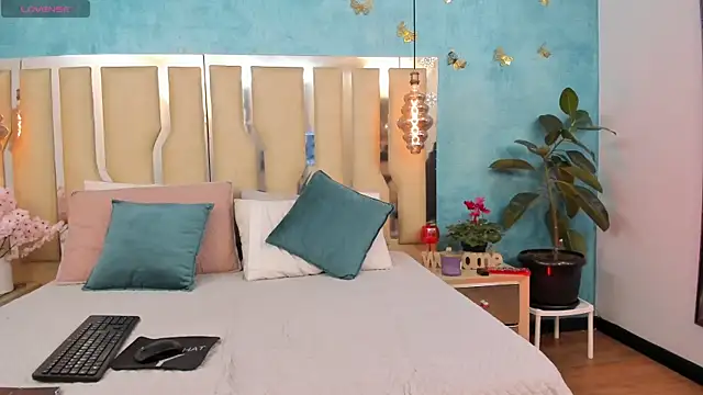 RubbyTaylor online show from April 2026 02:39:02 PM