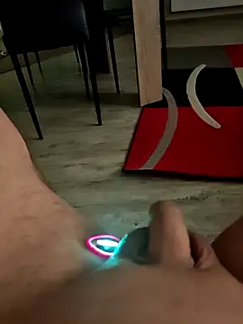 Szeltolo001 online show from February 2026 03:14:02 AM