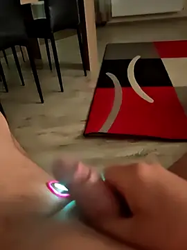 Szeltolo001 online show from March 2026 03:36:01 AM