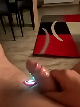 Szeltolo001 online show from March 2026 02:07:01 AM