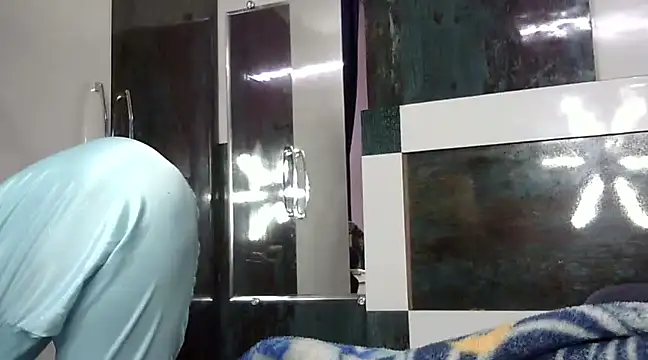 momo lov online show from December 2024 05:38:02 AM