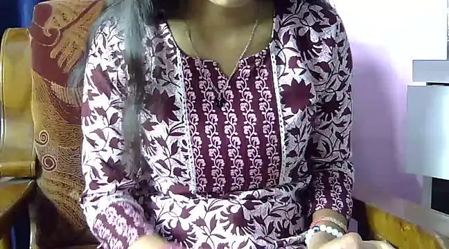 momo lov online show from January 2025 05:05:02 AM