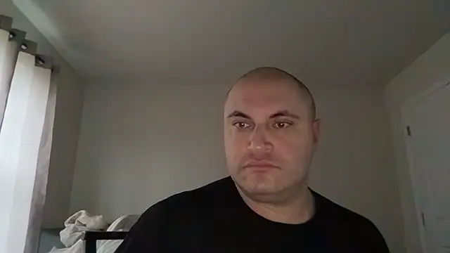 SluggishChase99 online show from February 2026 12:15:01 PM