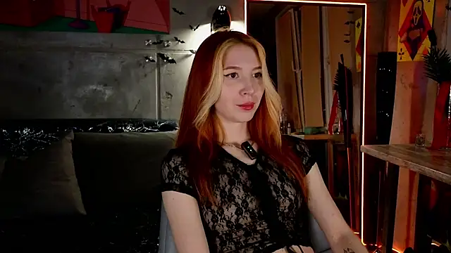 Snapshot of izi-fox chatting on February 2025 09:19:01 PM izi-fox online show from February 2025 09:19:01 PM