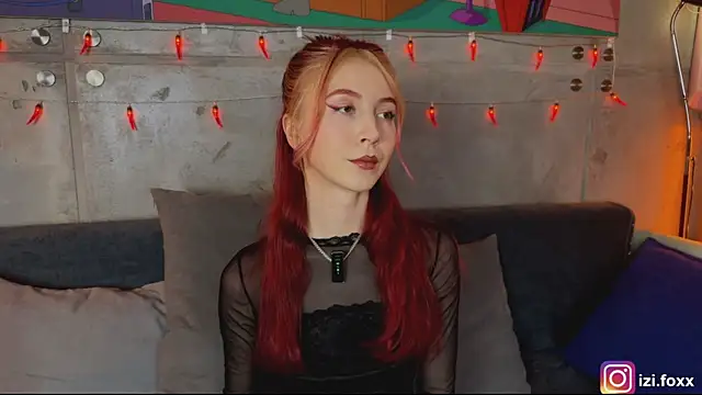 Snapshot of izi-fox chatting on November 2025 04:20:01 PM izi-fox online show from November 2025 04:20:01 PM