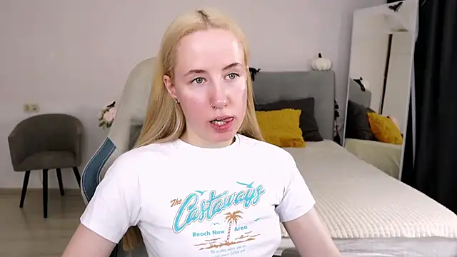 Cassie Kelman online show from October 2025 09:31:01 PM