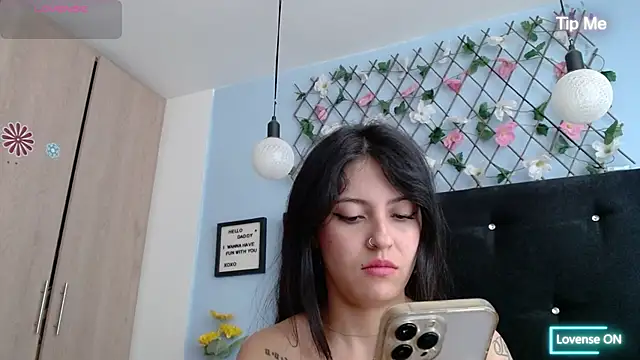 evatits 1 online show from February 2025 12:08:01 PM