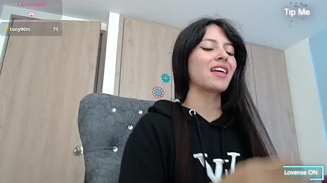 evatits 1 online show from February 2025 03:18:02 PM