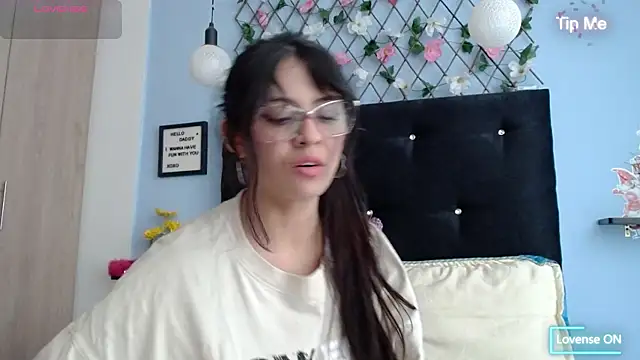 evatits 1 online show from February 2025 12:25:02 PM