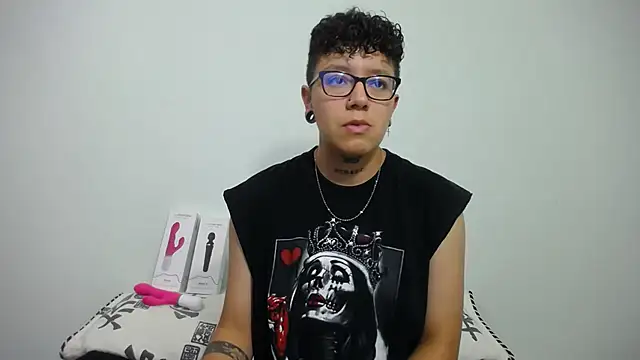 alex noa online show from February 2025 07:19:02 PM